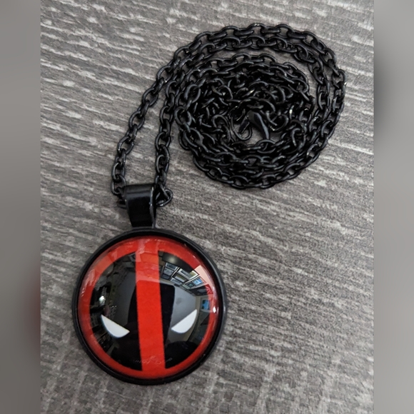 Marvel Deadpool Mask Necklace, NWOT - Picture 3 of 3